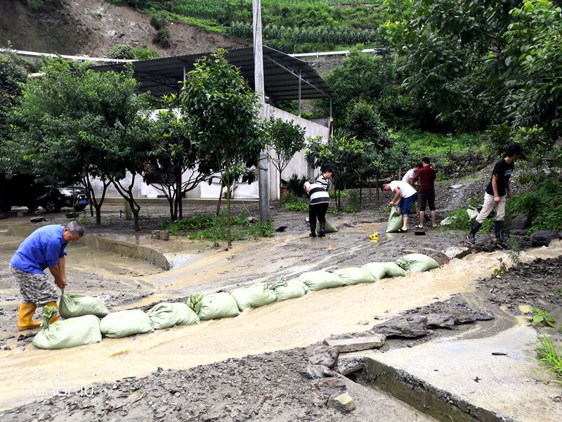 北川項目助力地方抗洪救災.jpg